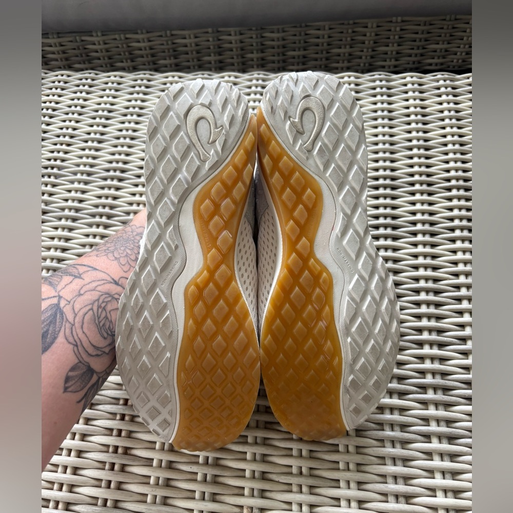 Olukai Wailuku Athletic Sneakers 7 athleisure running outdoors hiking travel - Picture 9 of 11